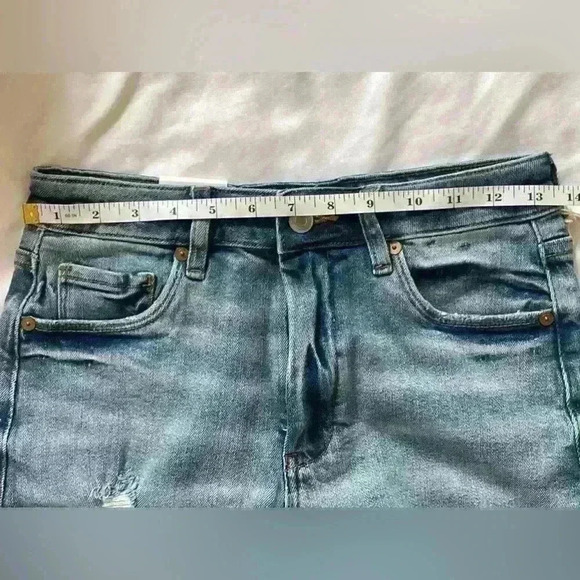 Blank NYC The Reeve High-Rise Ribcage Distressed Jean Short Women's 25 NWT - Picture 4 of 14